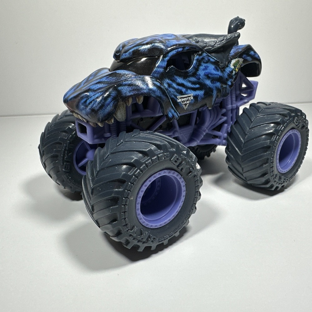 Spin Master Monster Jam Night Storm 1:64 Crazy Creatures Monster Truck Series